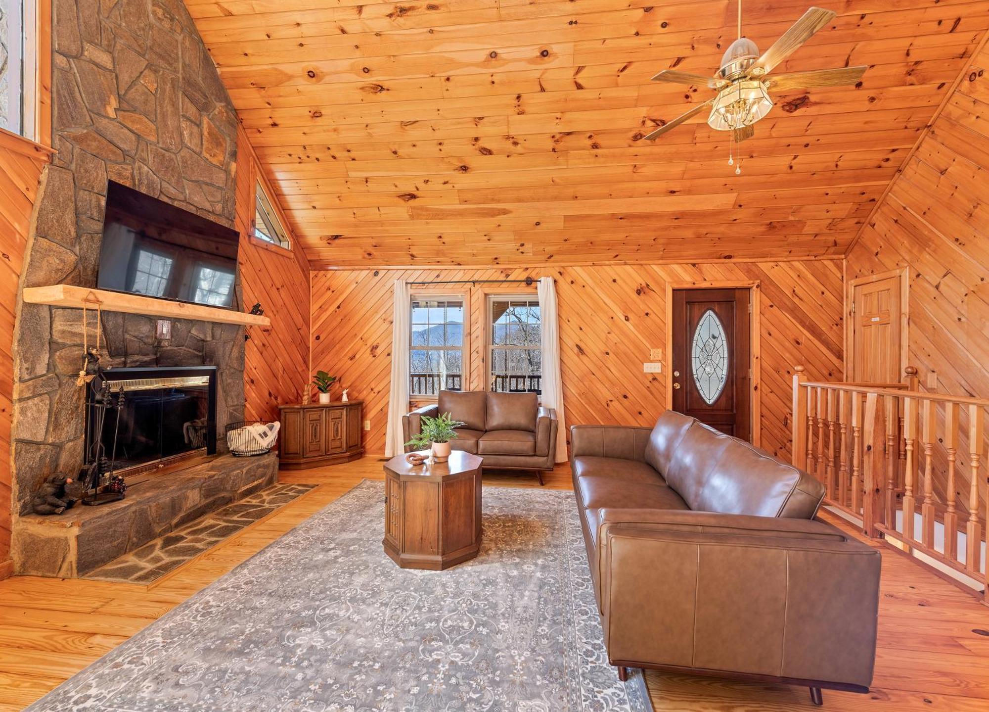 Maggie Valley Cabin With Beautiful Mountain Views, Hottub, Pet Friendly, Gameroom, Fireplace Экстерьер фото