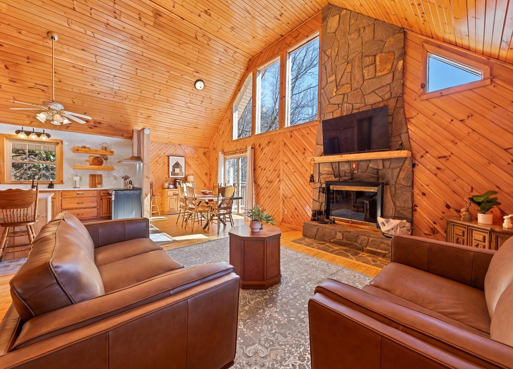 Maggie Valley Cabin With Beautiful Mountain Views, Hottub, Pet Friendly, Gameroom, Fireplace Экстерьер фото