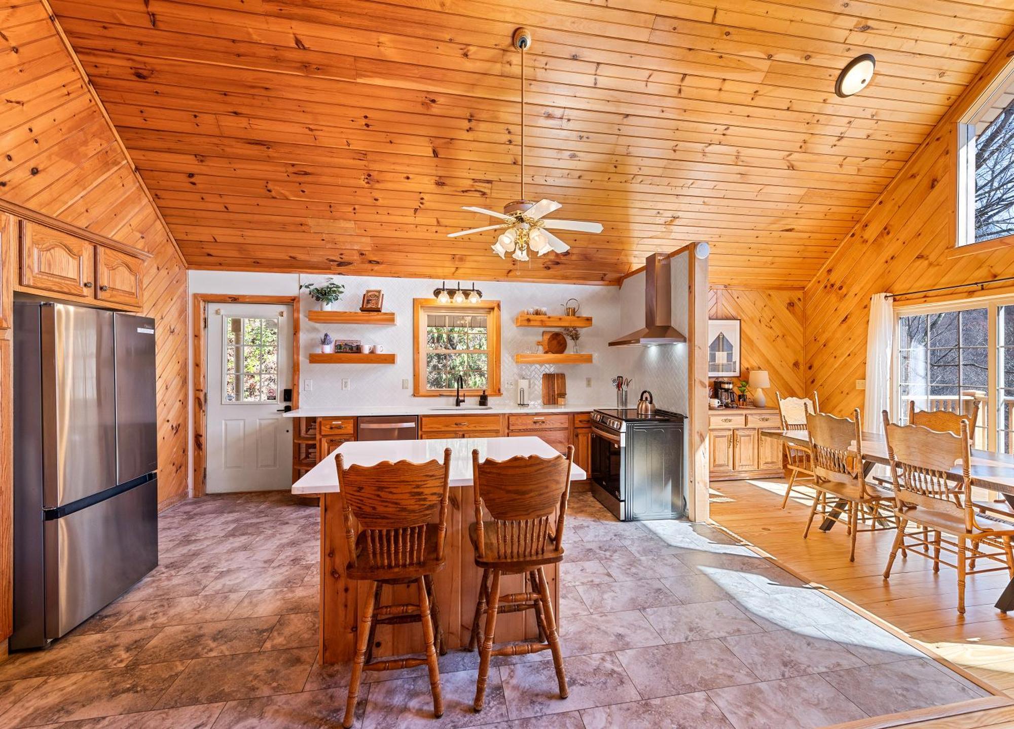 Maggie Valley Cabin With Beautiful Mountain Views, Hottub, Pet Friendly, Gameroom, Fireplace Экстерьер фото