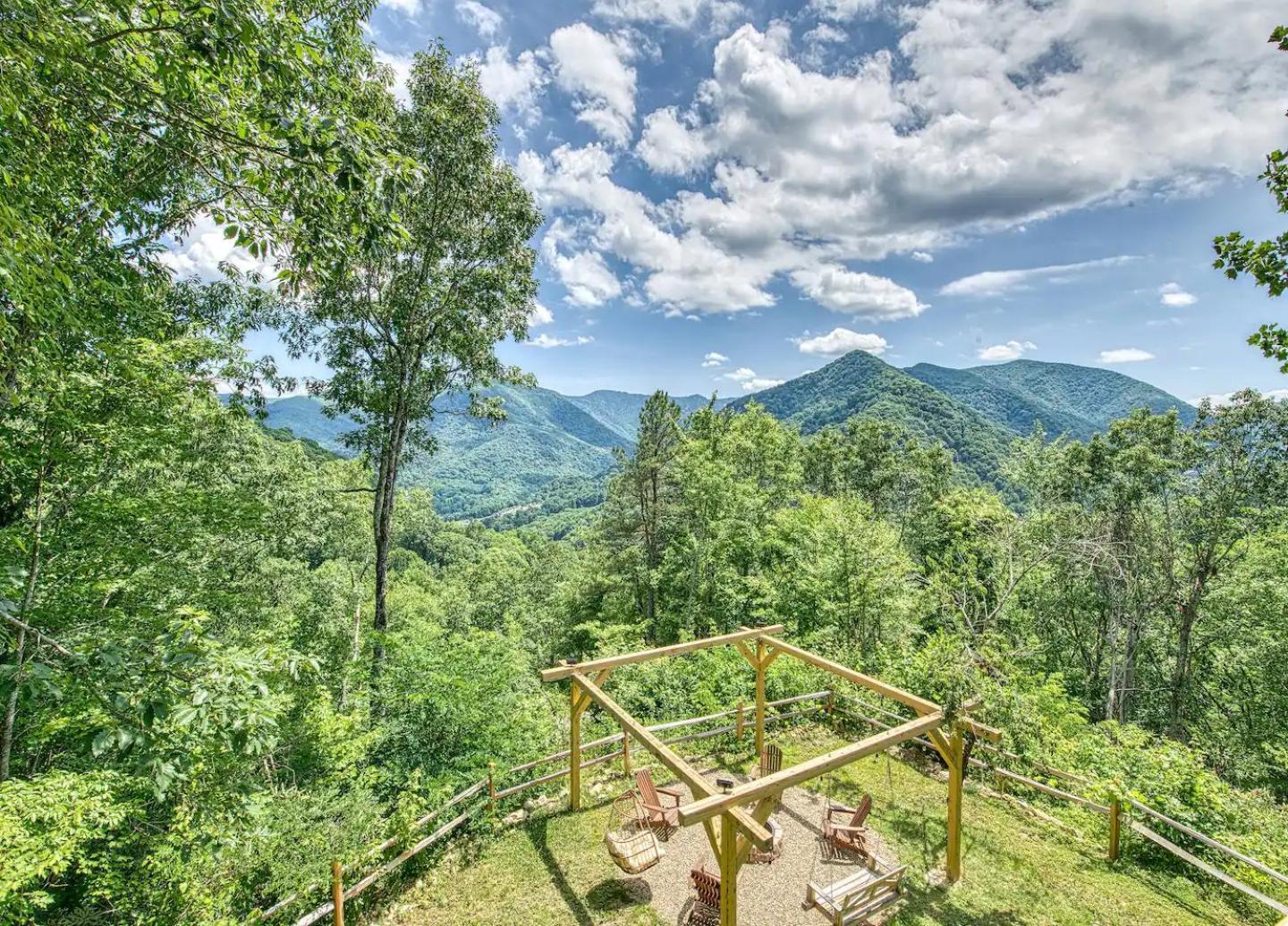 Maggie Valley Cabin With Beautiful Mountain Views, Hottub, Pet Friendly, Gameroom, Fireplace Экстерьер фото