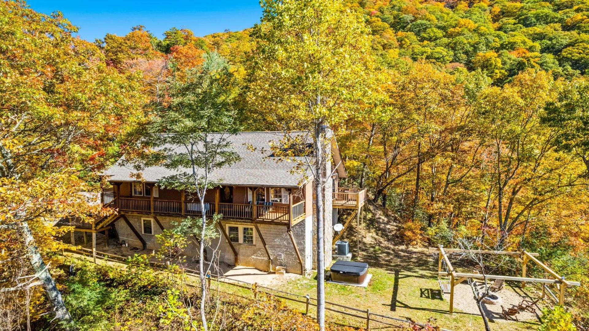 Maggie Valley Cabin With Beautiful Mountain Views, Hottub, Pet Friendly, Gameroom, Fireplace Экстерьер фото